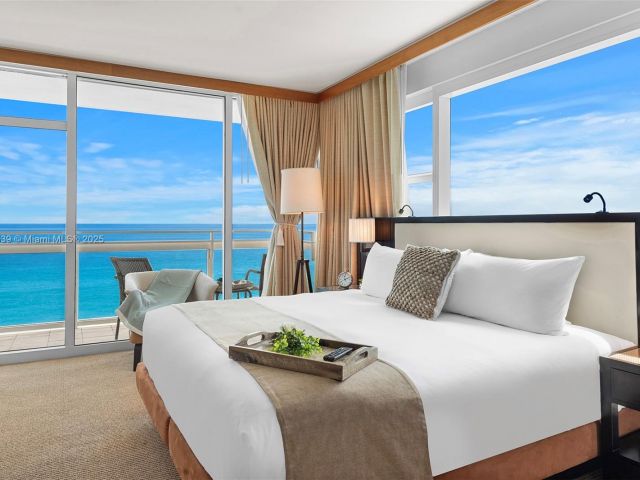 Apartment for rent  Unit # - photo 5683357