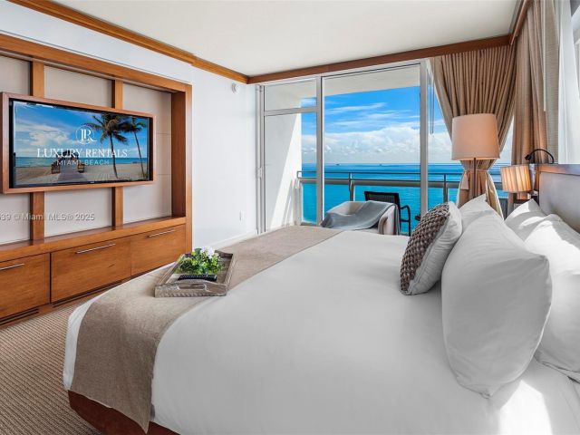 Apartment for rent  Unit # - photo 5683358