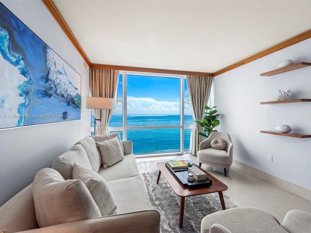 Apartment for rent  Unit # - photo 5683366