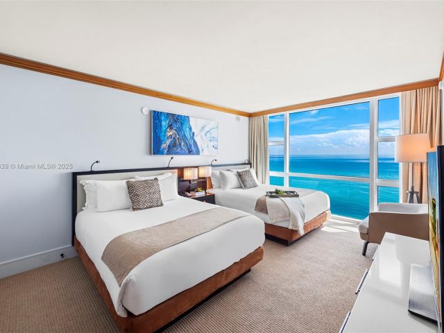 Apartment for rent  Unit # - photo 5683369