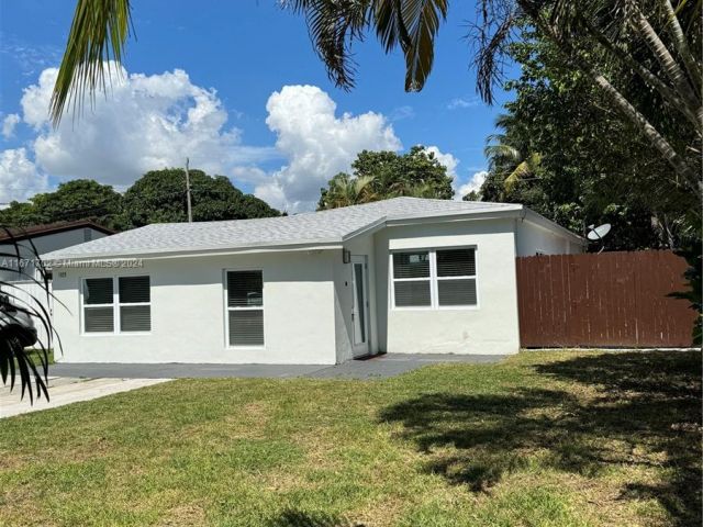 Home for sale at 1829 NE 176th St - photo 5581273