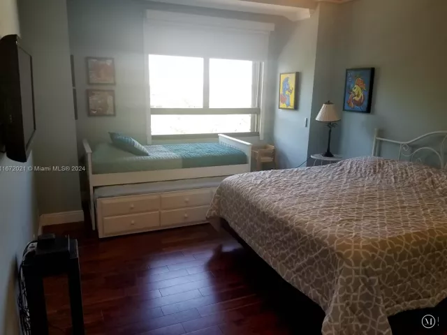 Apartment for rent  Unit #430 - photo 5647349