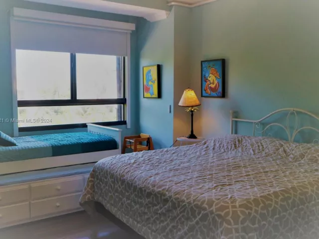 Apartment for rent  Unit #430 - photo 5647350