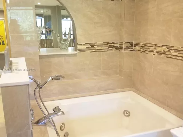 Apartment for rent  Unit #430 - photo 5647351