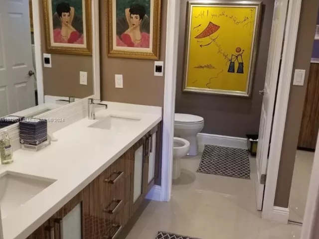 Apartment for rent  Unit #430 - photo 5647354