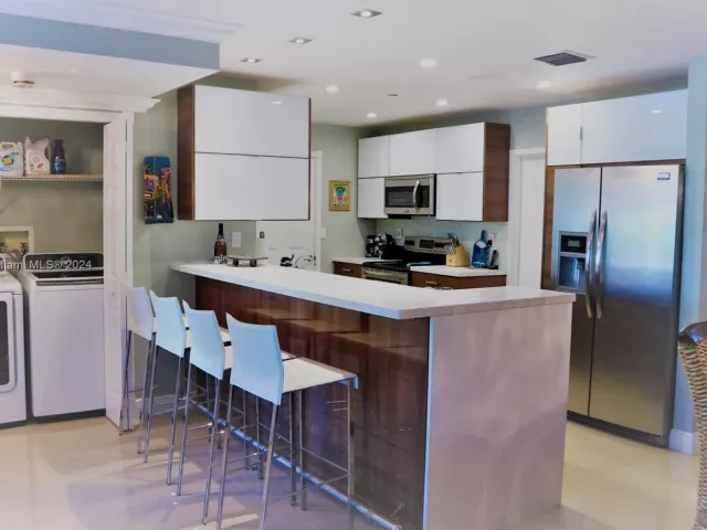 Apartment for rent  Unit #430 - photo 5647358