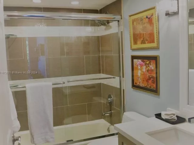 Apartment for rent  Unit #430 - photo 5647344