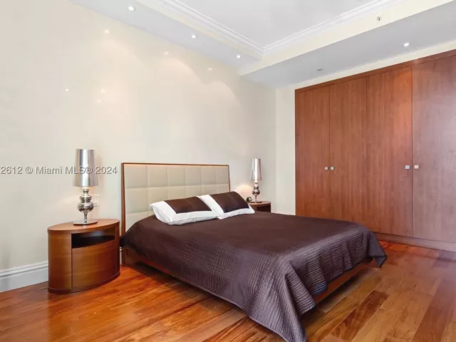 2-bedroom condo for rent in Bal Harbour - 10295 Collins Ave 1605 - MondialRealty