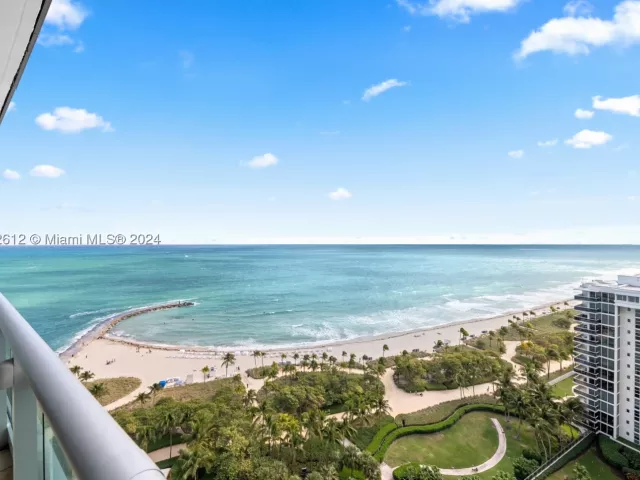 2-bedroom condo for rent in Bal Harbour - 10295 Collins Ave 1605 - MondialRealty