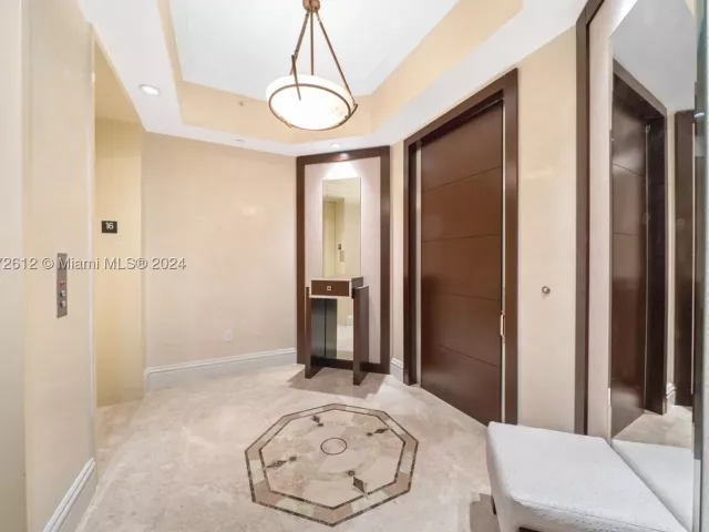 2-bedroom condo for rent in Bal Harbour - 10295 Collins Ave 1605 - MondialRealty