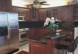 Apartment #1407 at The Hallmark of Hollywood