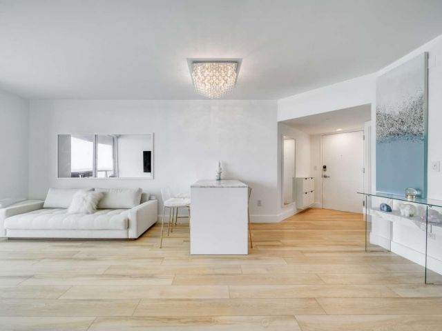 Apartment for sale  Unit #2406 - photo 5697916