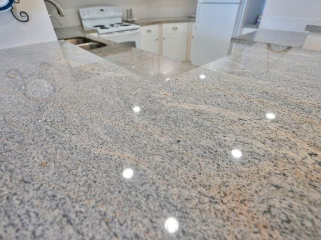 Apartment for sale  Unit #1216 - photo 7514364