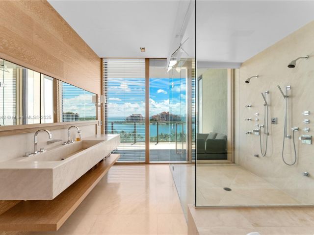 Apartment for sale  Unit #901 - photo 6109442