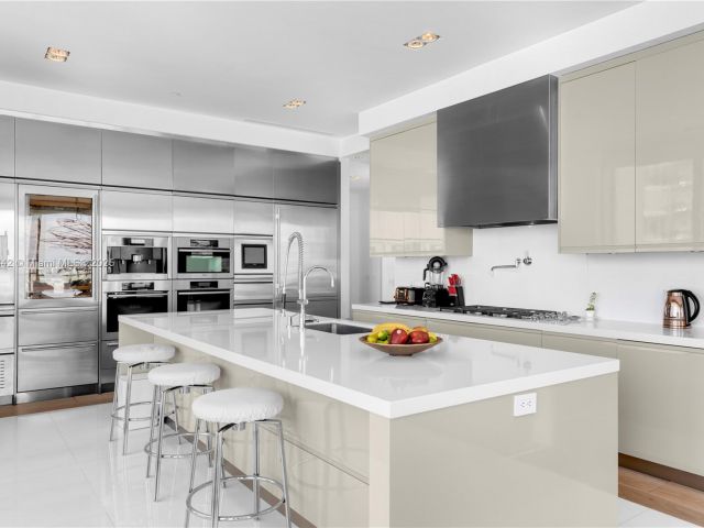 Apartment for sale  Unit #901 - photo 6109444