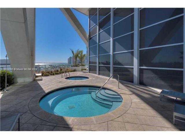 Apartment for sale  Unit #1811 - photo 5635156