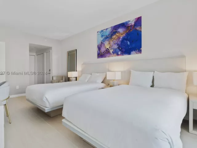 2-bedroom condo for sale in Hollywood - 4111 S Ocean Dr 3108 - MondialRealty