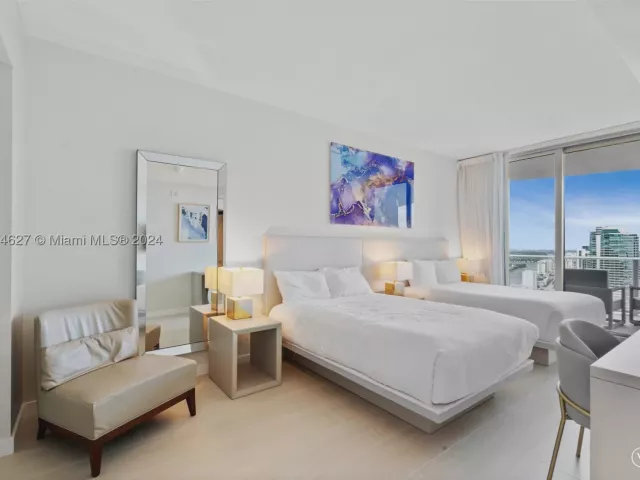 2-bedroom condo for sale in Hollywood - 4111 S Ocean Dr 3108 - MondialRealty