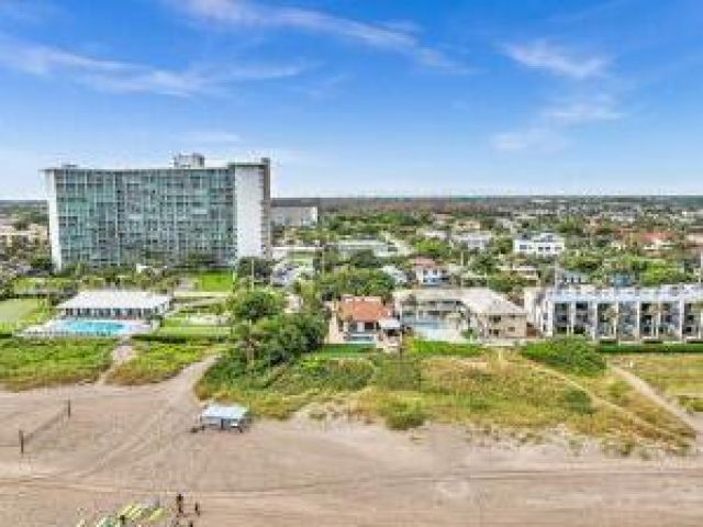 Home for sale at 462 NE 21st Avenue (N. Ocean Drive) - photo 6381853