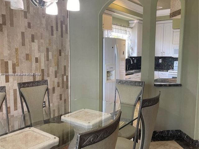 Home for sale at 232 SW 7th Ave - photo 5524726