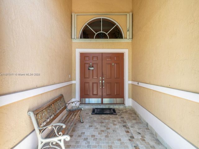 Home for sale at 232 SW 7th Ave - photo 5524739