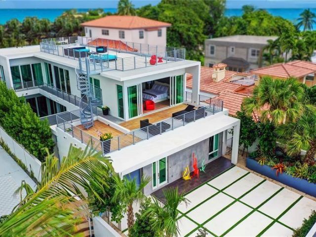 Home for sale at 3325 NE 18TH - photo 6056767