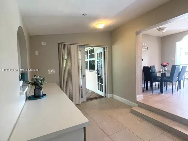 3-bedroom home for sale in Hollywood - 1531 Moffett St - MondialRealty