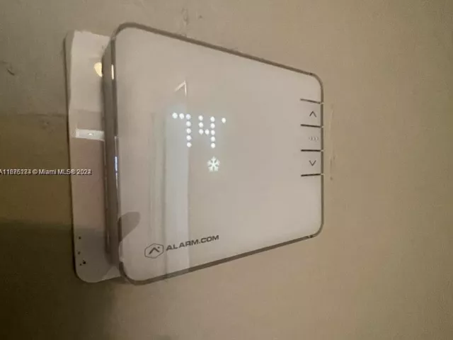 3-bedroom home for sale in Hollywood - 1531 Moffett St - MondialRealty