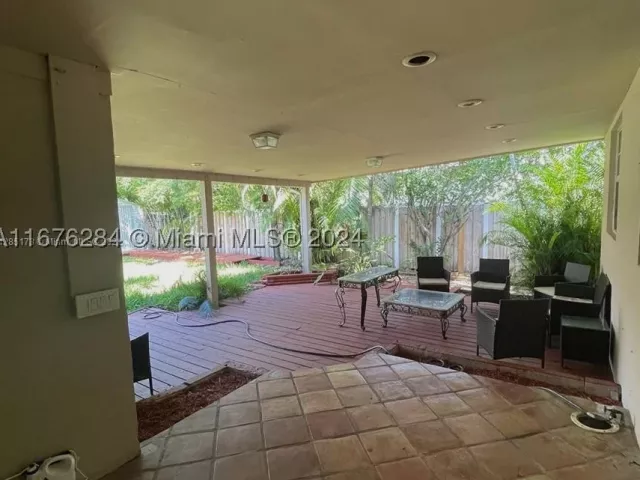3-bedroom home for sale in Hollywood - 1531 Moffett St - MondialRealty