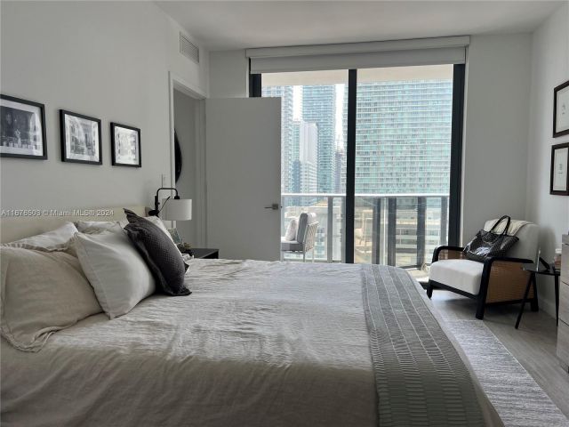 Apartment for sale  Unit #1604 - photo 5605999