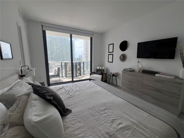 Apartment for sale  Unit #1604 - photo 5606000