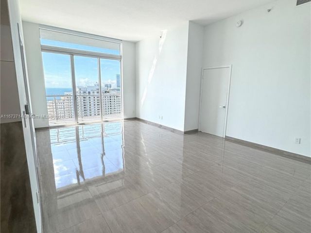 Apartment for sale  Unit #LPH 19 - photo 5638753