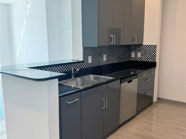 Apartment for sale  Unit #LPH 19 - photo 5638755