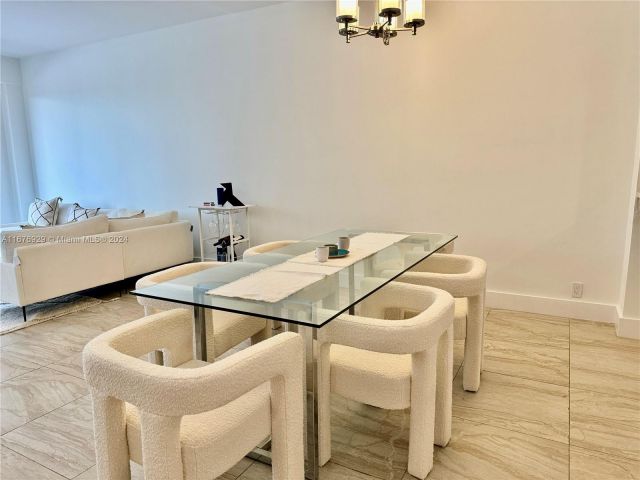 Apartment for rent  Unit #324 - photo 5647904