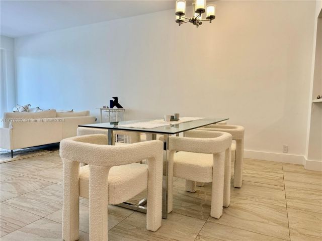 Apartment for rent  Unit #324 - photo 5647905