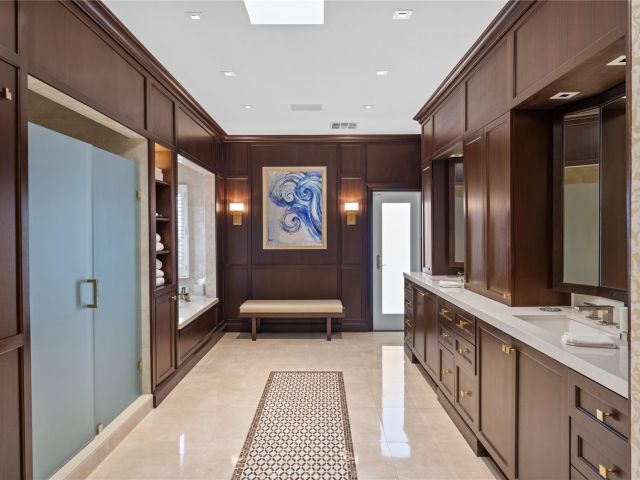 Home for sale at 3061 NE 44th st - photo 5891175