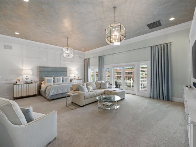 Home for sale at 3061 NE 44th st - photo 5891177