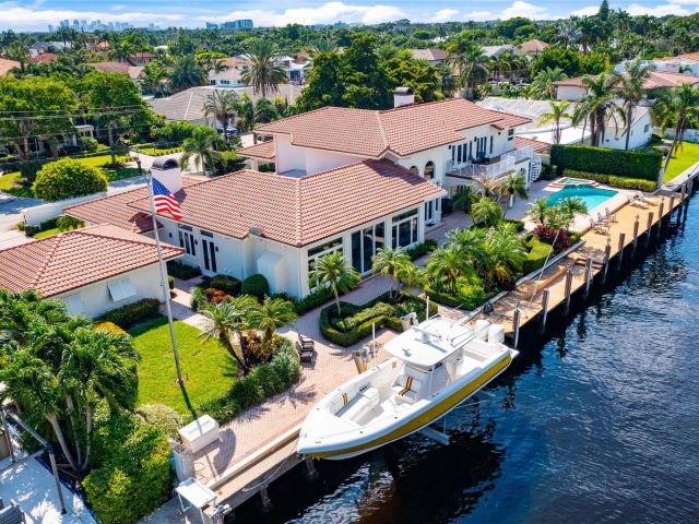 Home for sale at 3061 NE 44th st - photo 5891191