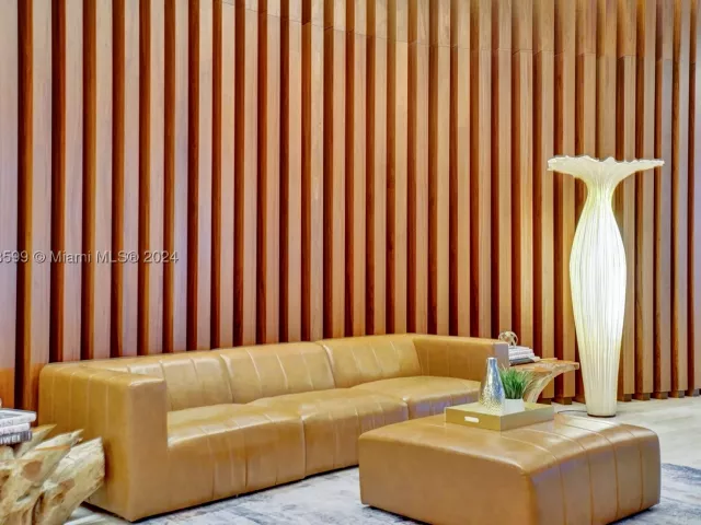 3-bedroom condo for sale in Hollywood - 4111 S Ocean Dr 1201 - MondialRealty