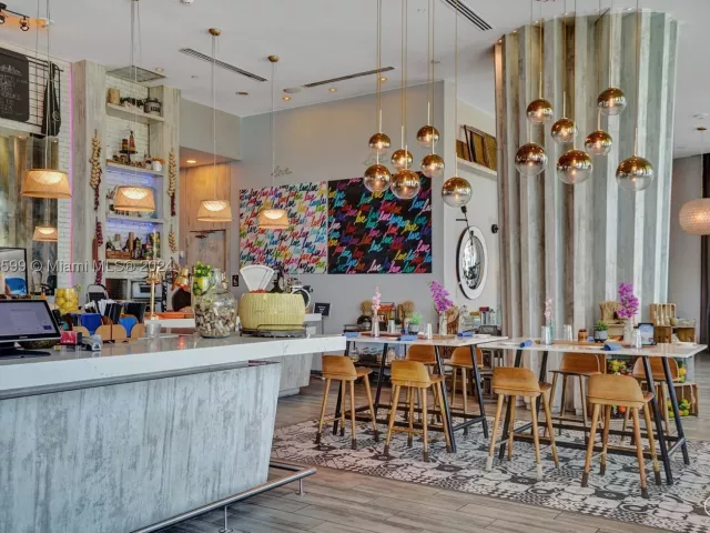 3-bedroom condo for sale in Hollywood - 4111 S Ocean Dr 1201 - MondialRealty