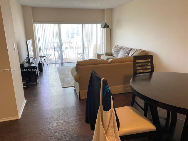 1-bedroom condo for sale in Hallandale Beach - 1965 S Ocean Dr 4D - MondialRealty