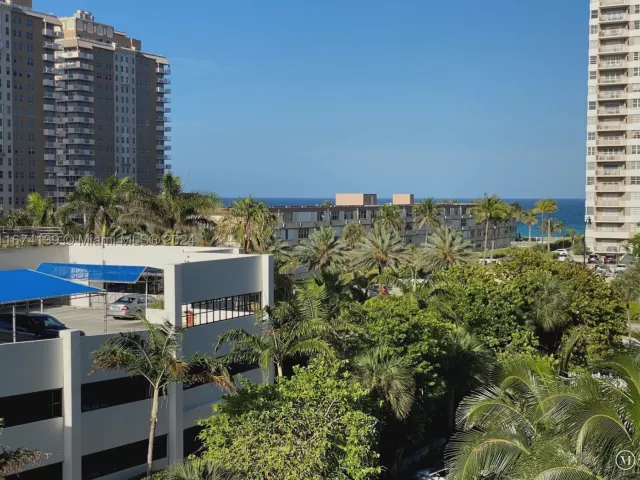 1-bedroom condo for sale in Hallandale Beach - 1965 S Ocean Dr 4D - MondialRealty