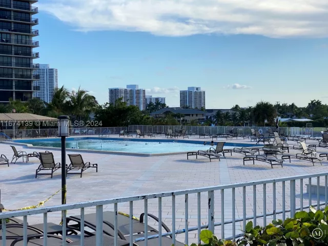 1-bedroom condo for sale in Hallandale Beach - 1965 S Ocean Dr 4D - MondialRealty