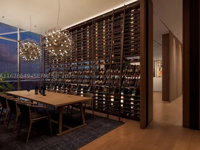 4-bedroom condo for sale in Miami - 1400 Biscayne Boulevard 5104 - MondialRealty