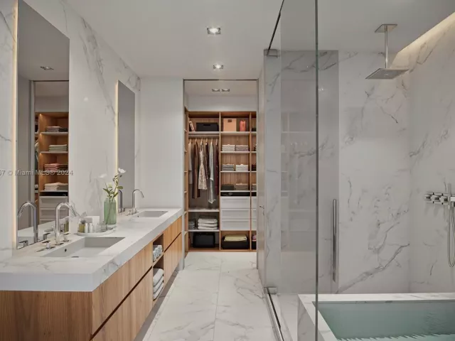 Apartment for sale  Unit #403 - photo 5671649