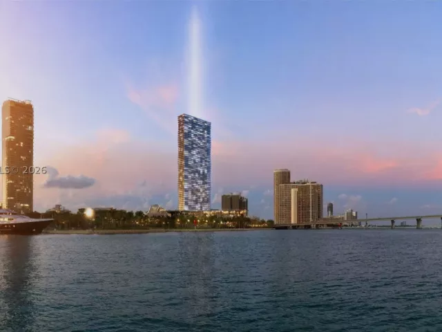 2-bedroom condo for sale in Miami - 1400 Biscayne Boulevard 305 - MondialRealty