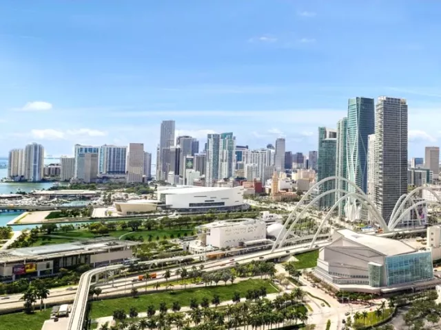 Apartment for sale  Unit #4802 - photo 5671598