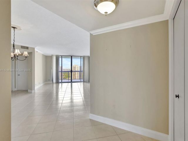 Apartment for sale  Unit #2209 - photo 5687447