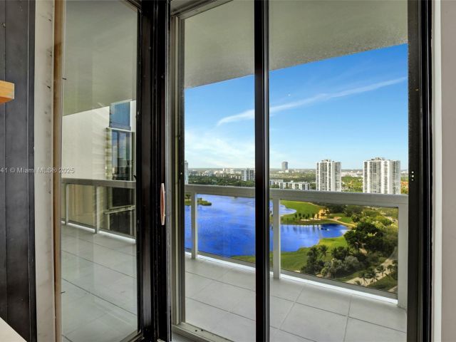 Apartment for sale  Unit #2209 - photo 5687448