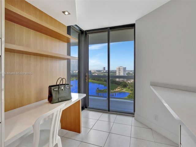 Apartment for sale  Unit #2209 - photo 5687449